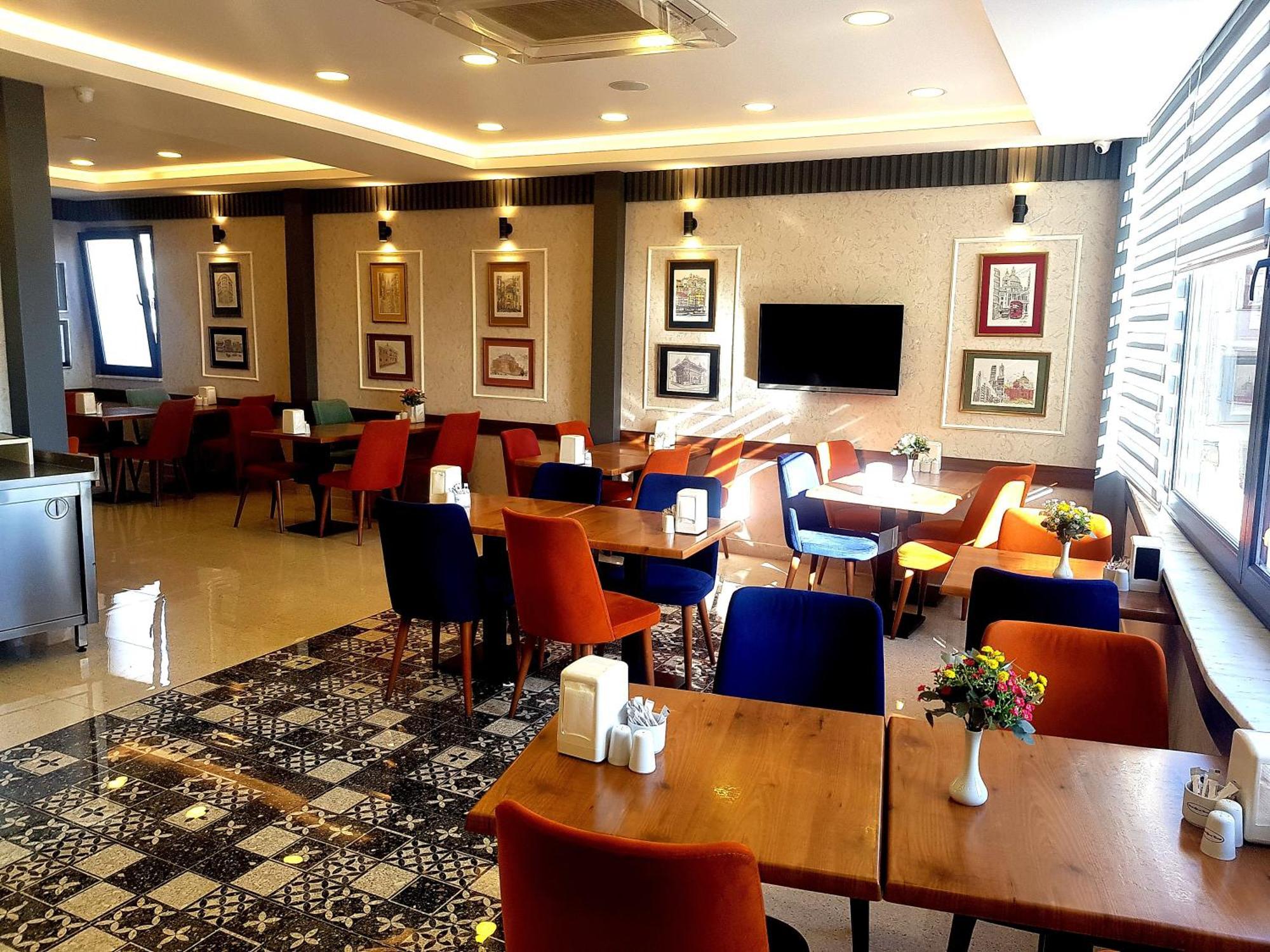 Ahmet Efendi Konagi Hotel Istanbul Luaran gambar The lounge at the airport