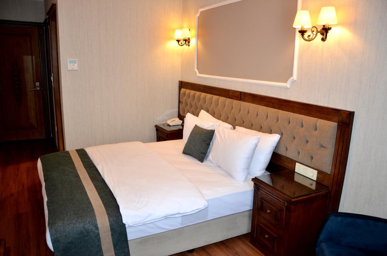 Ahmet Efendi Konagi Hotel Istanbul Luaran gambar A bedroom at the hotel
