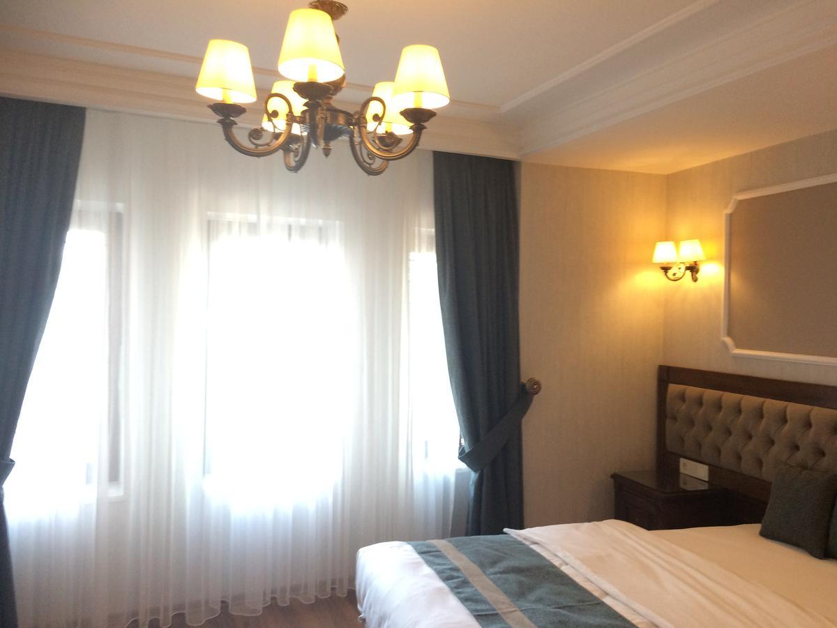 Ahmet Efendi Konagi Hotel Istanbul Luaran gambar A bedroom at the hotel