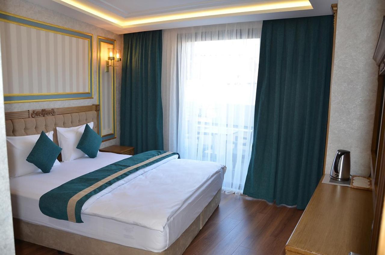 Ahmet Efendi Konagi Hotel Istanbul Luaran gambar A bedroom at the hotel